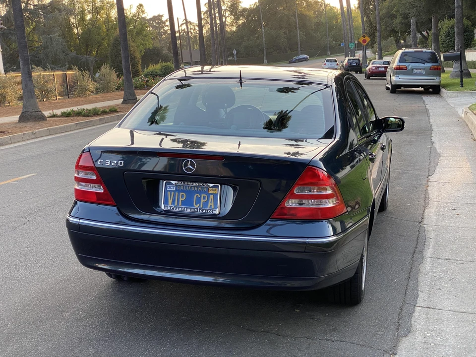 2001 Mercedes-Benz W203 C-Class - Image 10 of 31