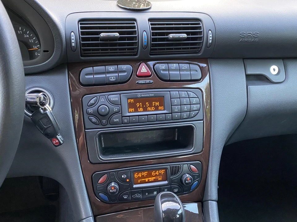 2001 Mercedes-Benz W203 C-Class - Image 22 of 31