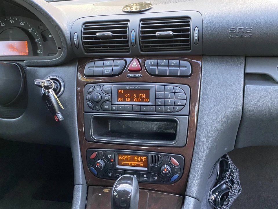 2001 Mercedes-Benz W203 C-Class - Image 23 of 31