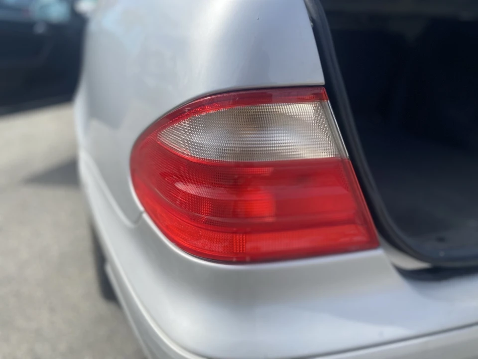 2001 Mercedes-Benz C208/A208 CLK-Class - Image 8 of 21