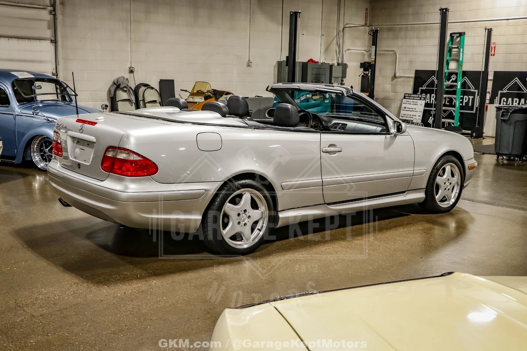 2001 Mercedes-Benz - Image 25 of 31
