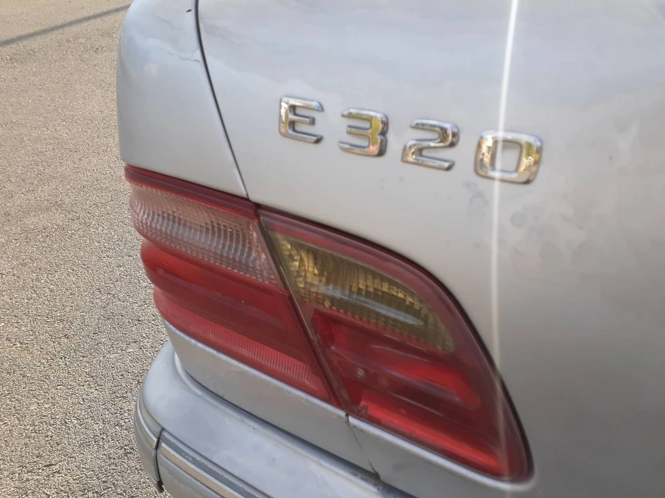 2001 Mercedes-Benz W210 E-Class - Image 10 of 22