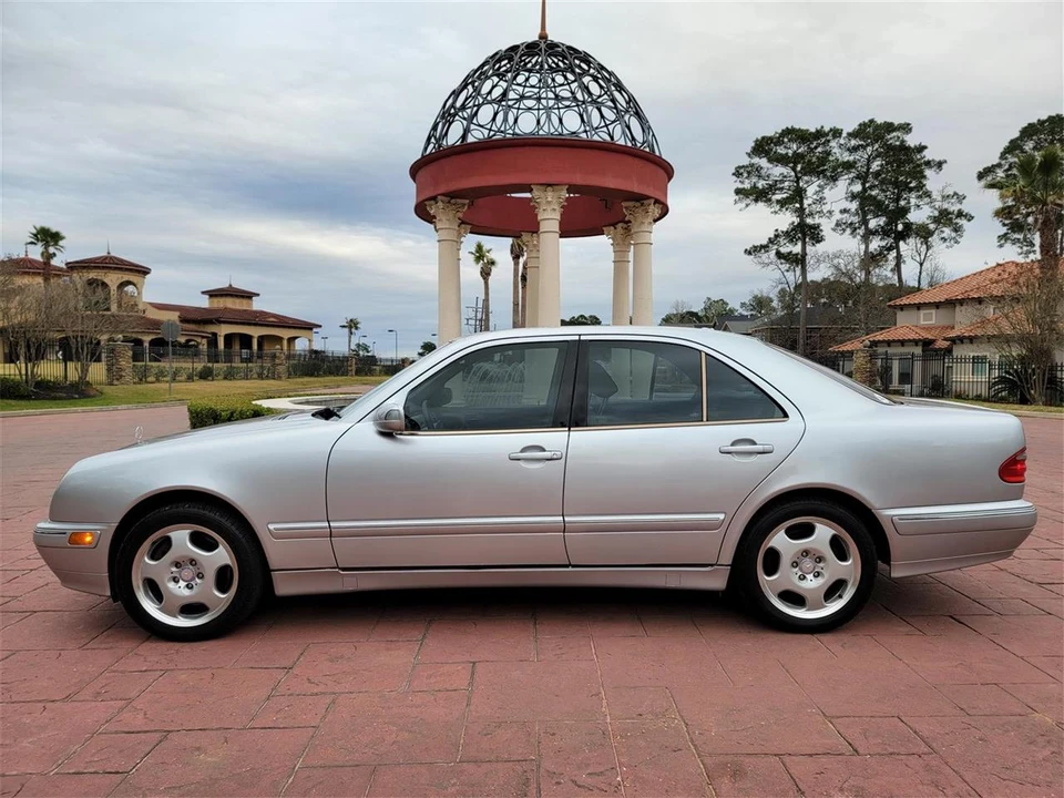 2001 Mercedes-Benz W210 E-Class - Image 2 of 31