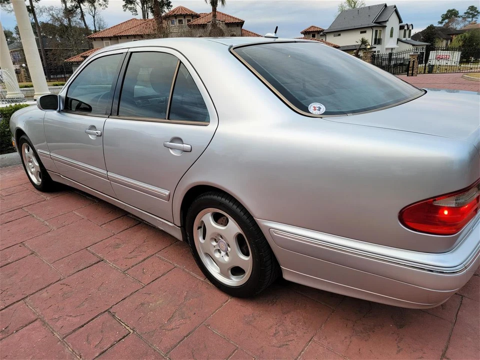 2001 Mercedes-Benz W210 E-Class - Image 9 of 31