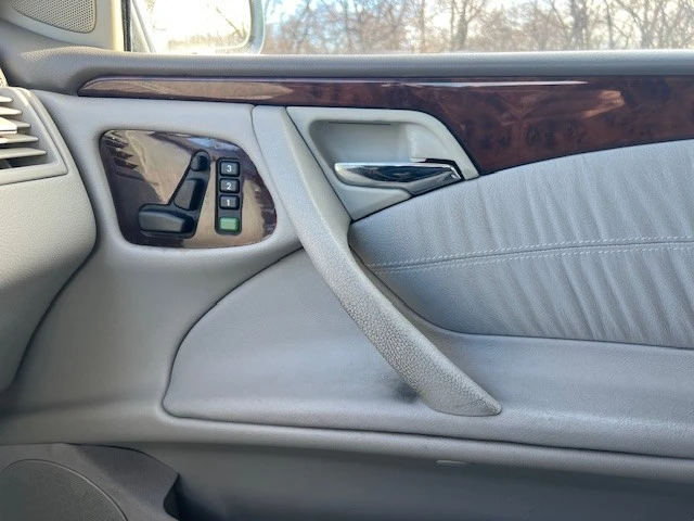 2001 Mercedes-Benz W210 E-Class - Image 17 of 21
