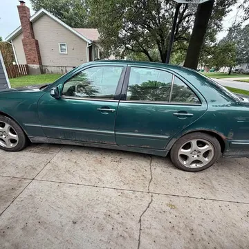 2001 Mercedes-Benz E-Class E 320 4MATIC Sedan