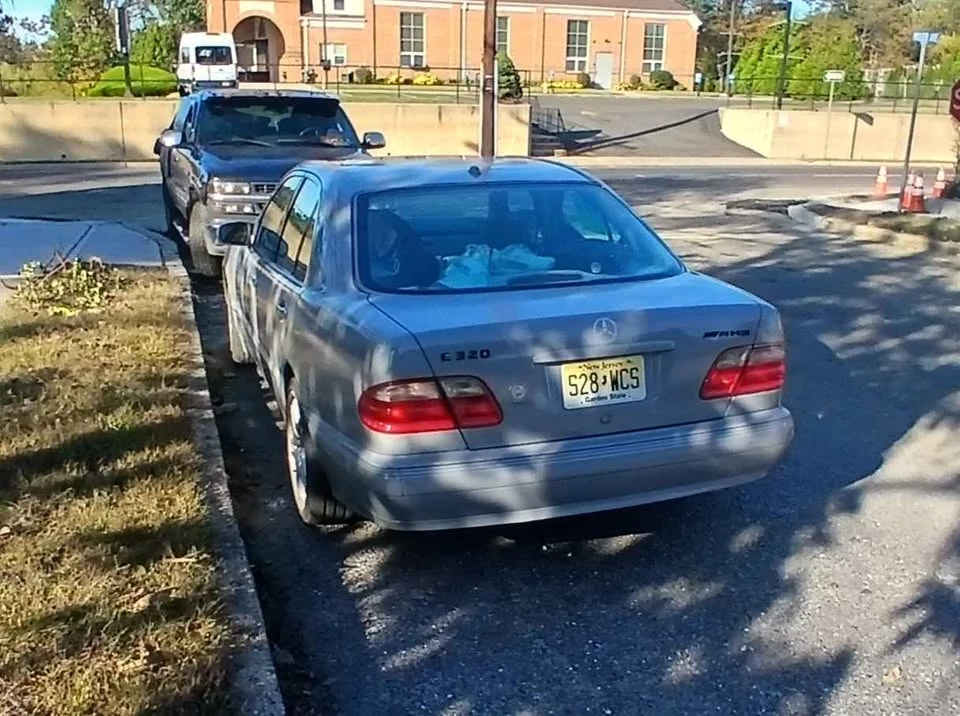 2001 Mercedes-Benz E-Class - Image 2 of 4