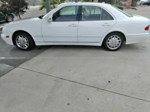 2001 Mercedes-Benz E-Class E 320 AWD Sedan 4D