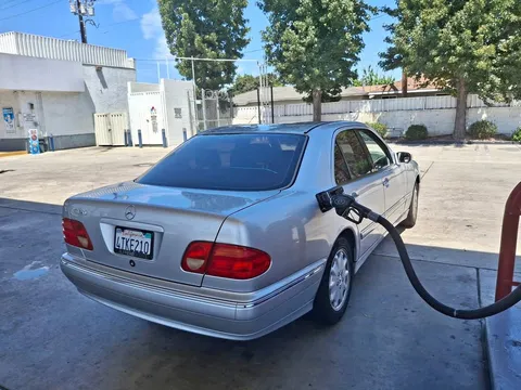 2001 Mercedes-Benz E-Class E 320 AWD Sedan 4D