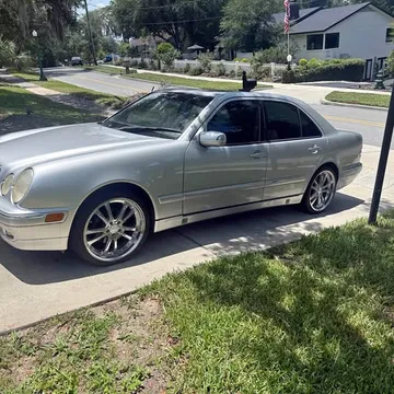 2001 Mercedes-Benz E-Class E 320 Sedan 4D
