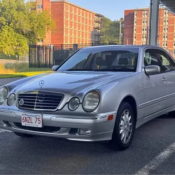 2001 Mercedes-Benz E-Class E 320 Sedan 4D