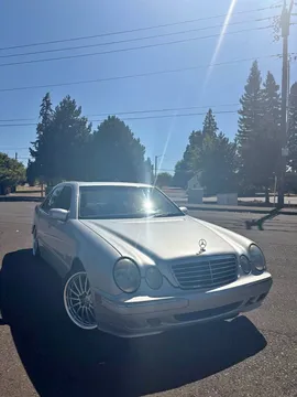 2001 Mercedes-Benz E-Class E 320 Sedan 4D
