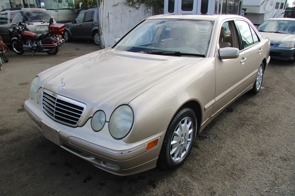 2001 Mercedes-Benz W210 E-Class - Image 2 of 21