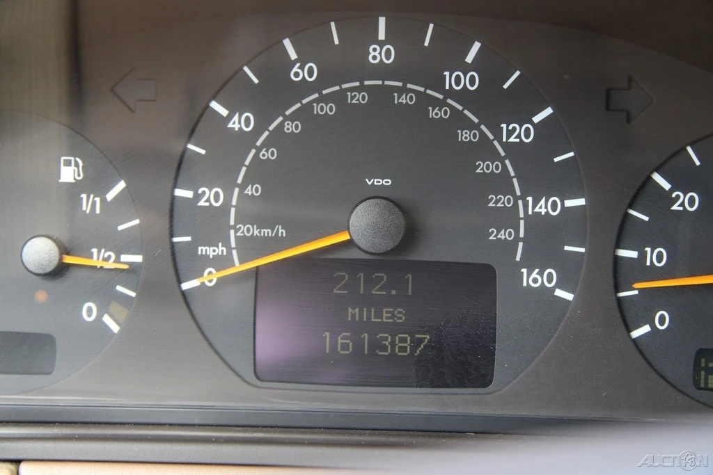 2001 Mercedes-Benz W210 E-Class - Image 18 of 21