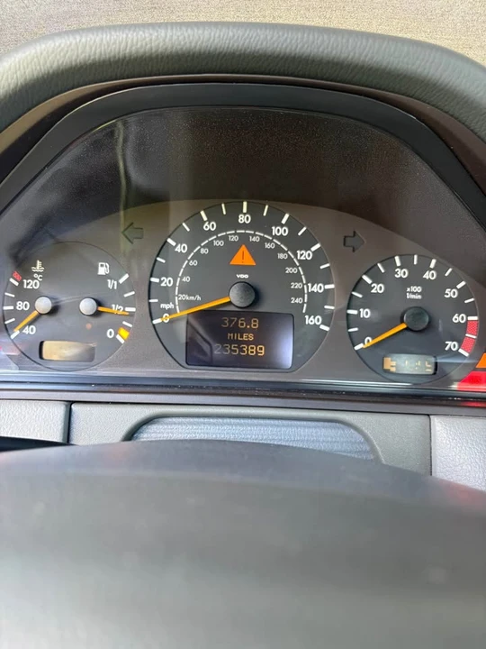 2001 Mercedes-Benz W210 E-Class - Image 13 of 18