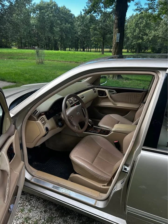 2001 Mercedes-Benz W210 E-Class - Image 5 of 11