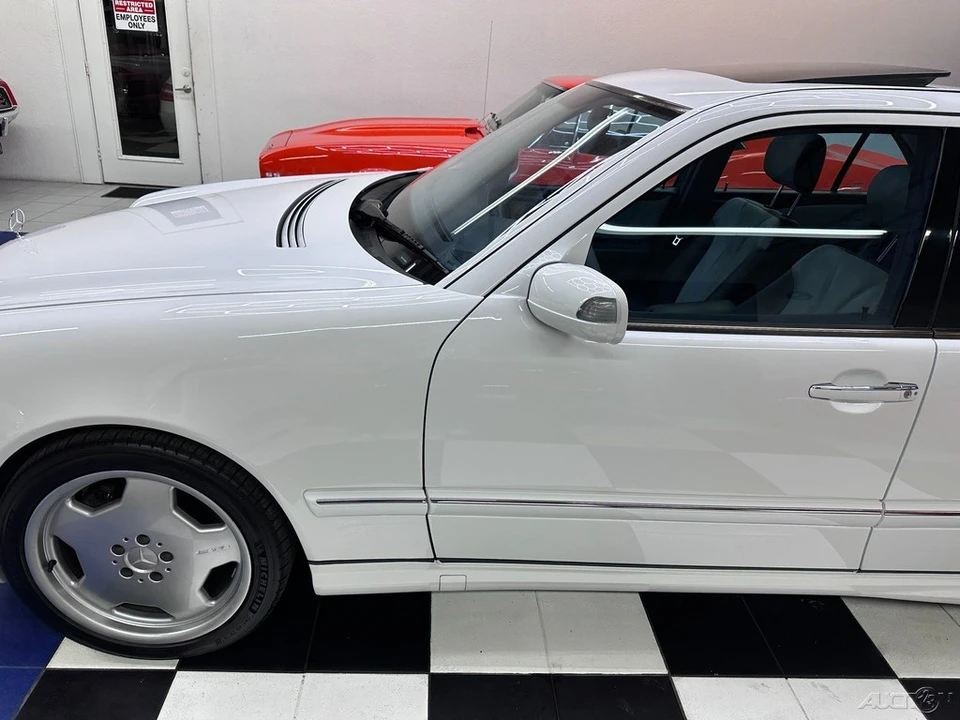 2001 Mercedes-Benz W210 E 36 & E 50 & E 55 & E 60 AMG - Image 11 of 21
