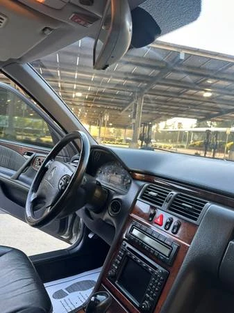 2001 Mercedes-Benz W210 E-Class - Image 6 of 11