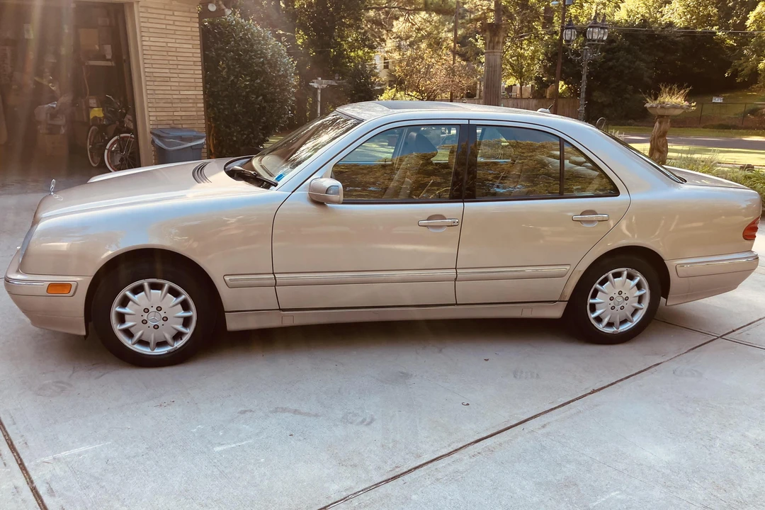 2001 Mercedes-Benz W210 E-Class - Image 3 of 31