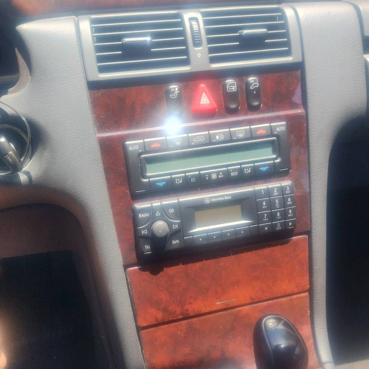 2001 Mercedes-Benz W210 E-Class - Image 6 of 13