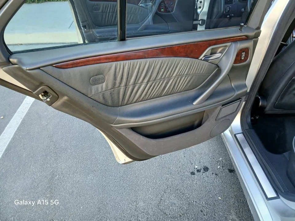 2001 Mercedes-Benz W210 E-Class - Image 11 of 23