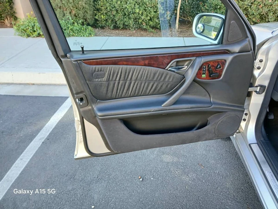 2001 Mercedes-Benz W210 E-Class - Image 9 of 23