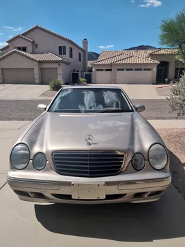 2001 Mercedes-Benz E320