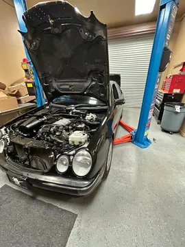2001 Mercedes-Benz E320