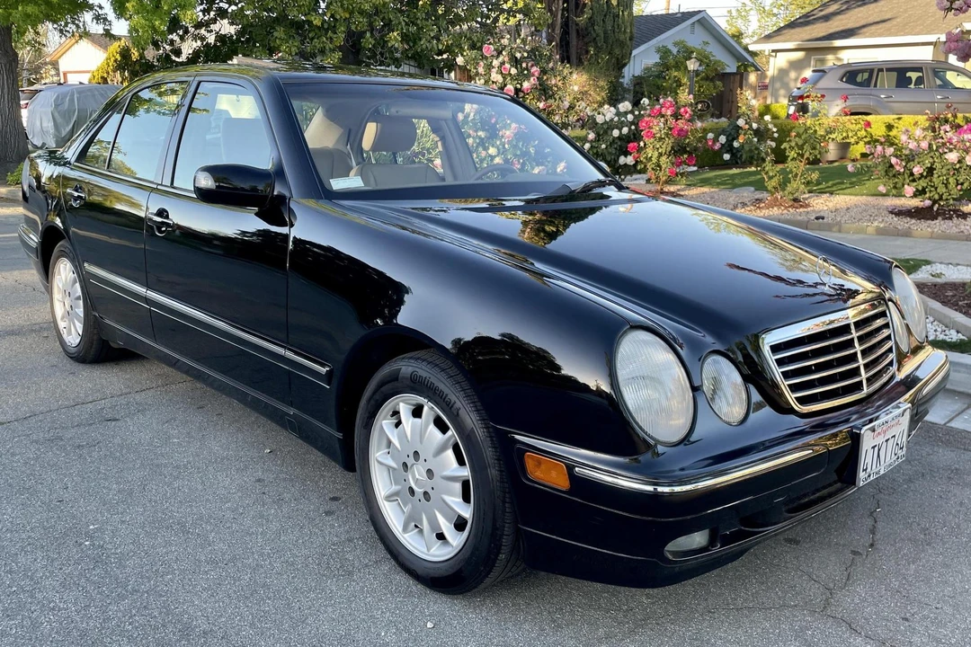 2001 Mercedes-Benz W210 E-Class - Image 2 of 31