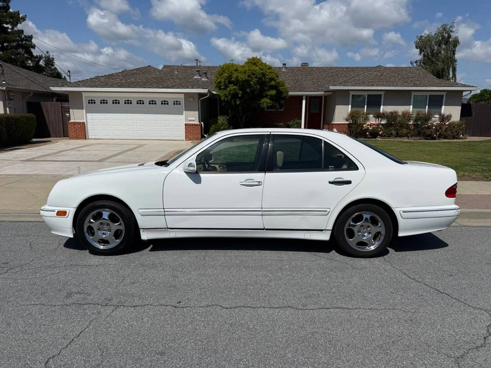 2001 Mercedes-Benz W210 E-Class - Image 2 of 11