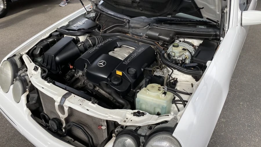 2001 Mercedes-Benz W210 E-Class - Image 2 of 6