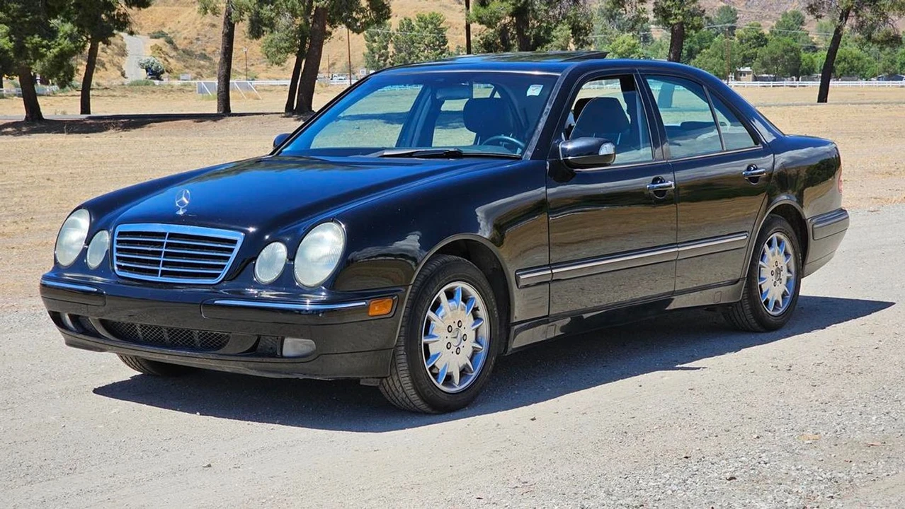 2001 Mercedes-Benz W210 E-Class - Image 2 of 12