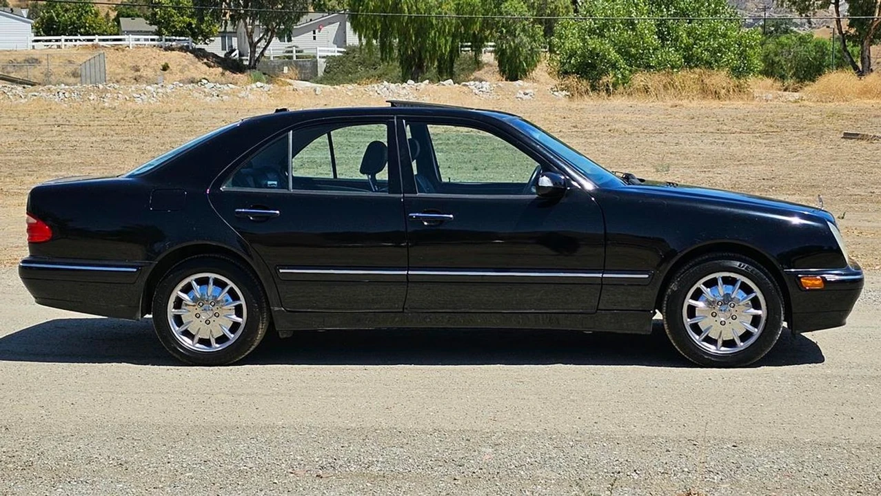 2001 Mercedes-Benz W210 E-Class - Image 13 of 21