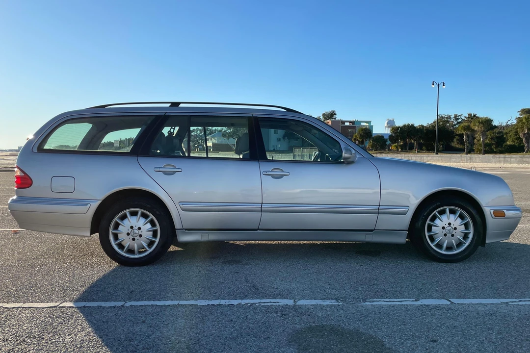 2001 Mercedes-Benz W210 E-Class - Image 3 of 31