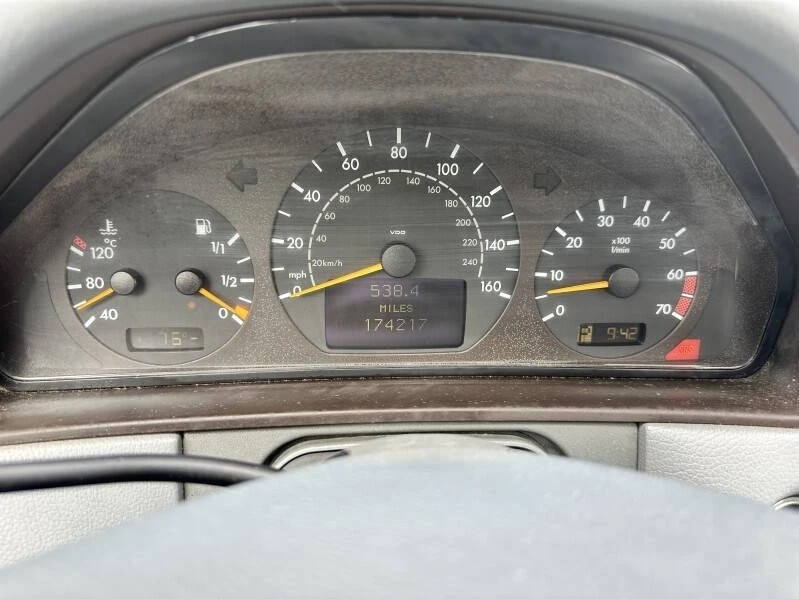 2001 Mercedes-Benz W210 E-Class - Image 2 of 21