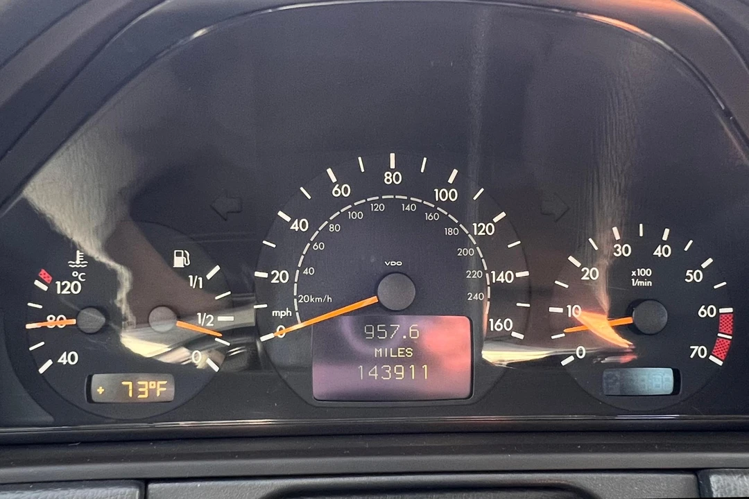 2001 Mercedes-Benz W210 E-Class - Image 29 of 31