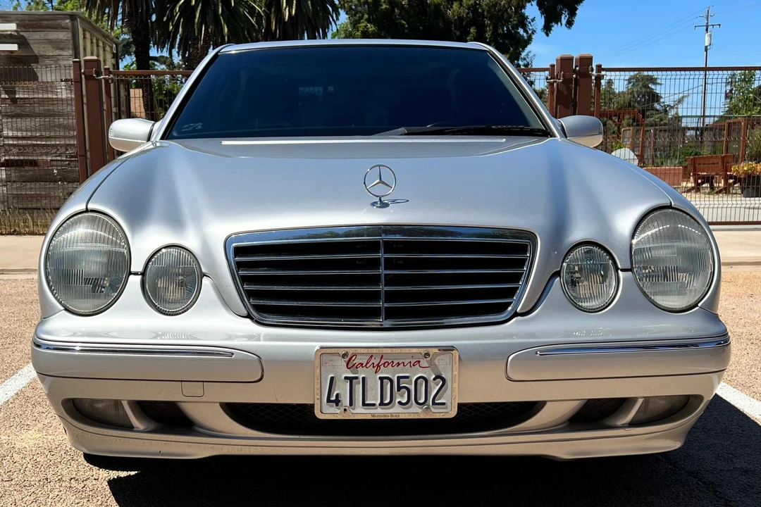 2001 Mercedes-Benz W210 E-Class - Image 2 of 31