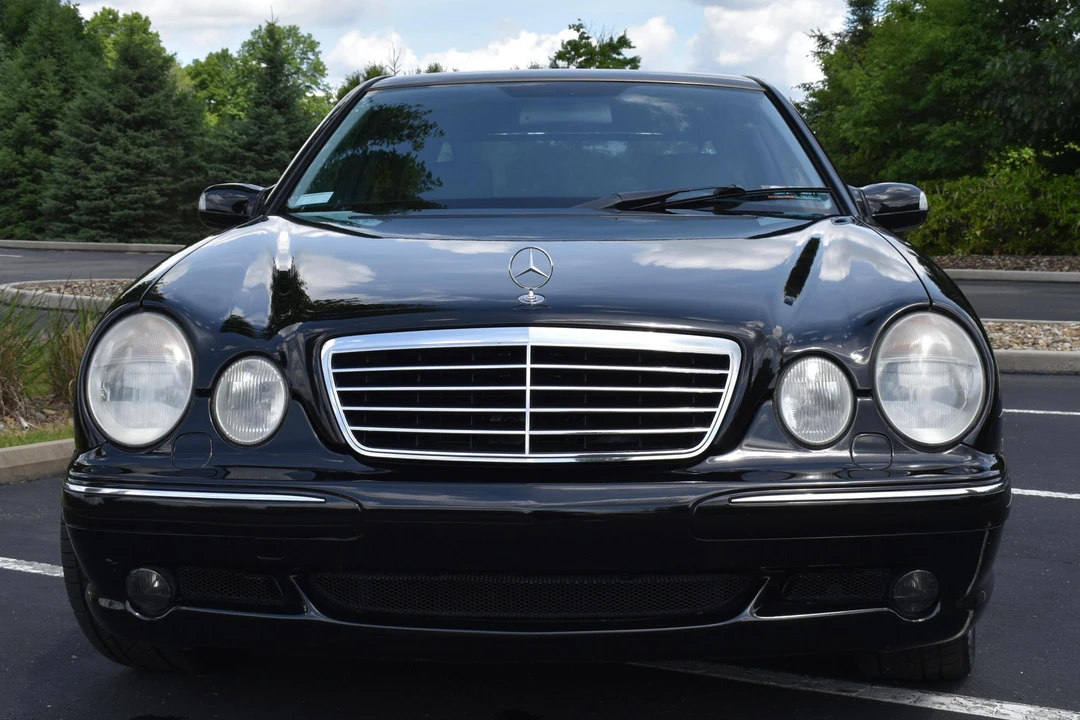 2001 Mercedes-Benz W210 E 36 & E 50 & E 55 & E 60 AMG - Image 2 of 31