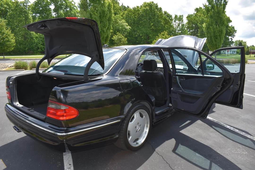 2001 Mercedes-Benz W210 E 36 & E 50 & E 55 & E 60 AMG - Image 24 of 31