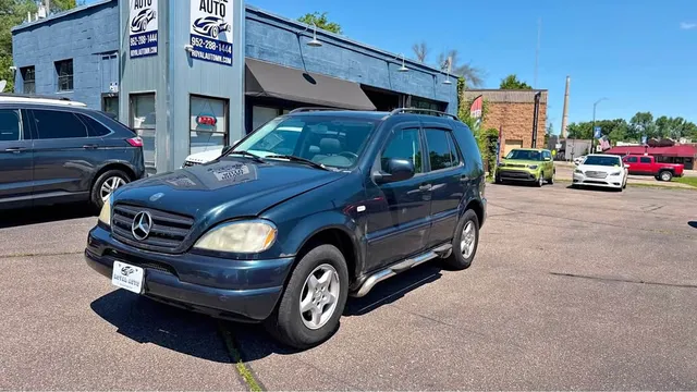 2001 Mercedes-Benz M-Class ML 320 Sport Utility 4D