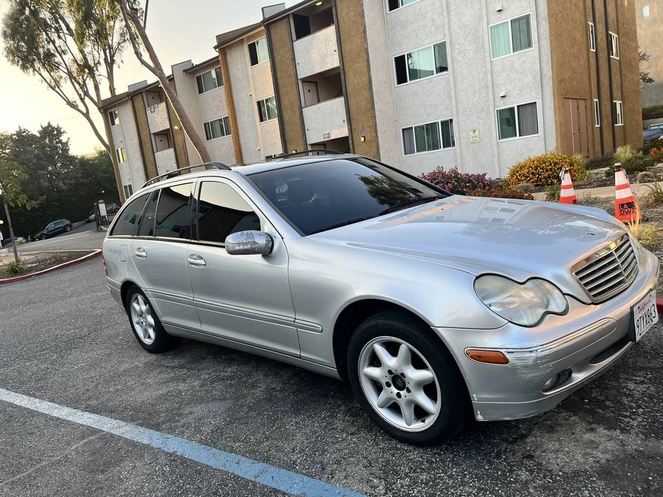 2001 Mercedes-Benz W203 C-Class - Image 3 of 9