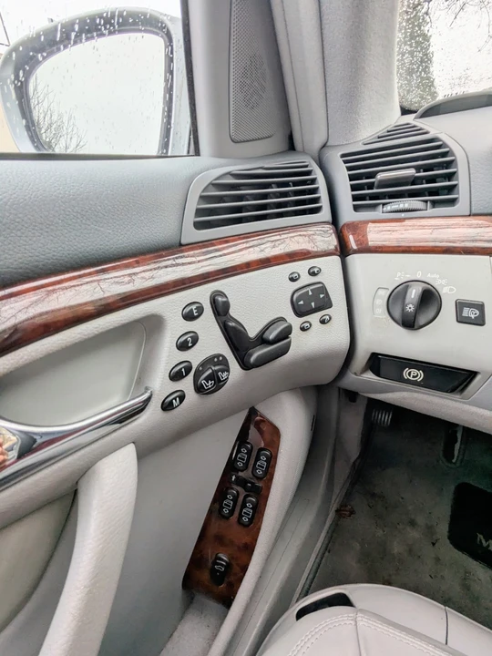 2001 Mercedes-Benz W220 S-Class - Image 3 of 15