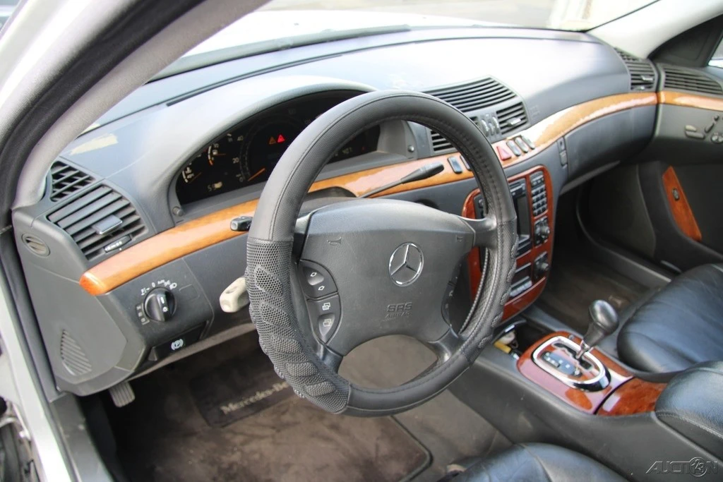 2001 Mercedes-Benz W220 S-Class - Image 14 of 21