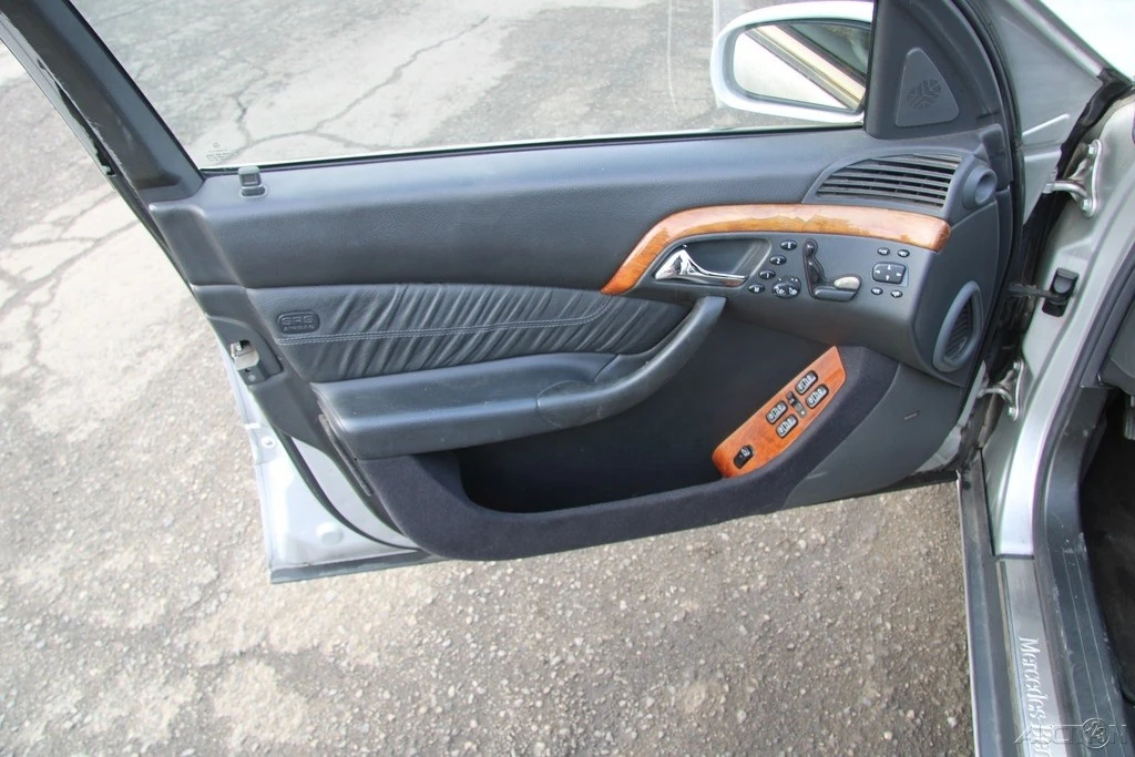 2001 Mercedes-Benz W220 S-Class - Image 12 of 21
