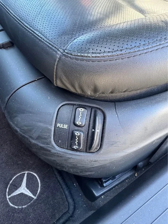 2001 Mercedes-Benz W220 S-Class - Image 14 of 20