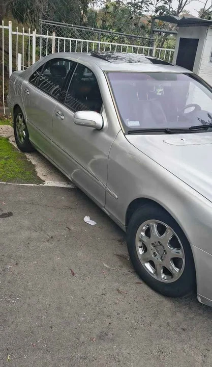2001 Mercedes-Benz W220 S-Class - Image 4 of 6