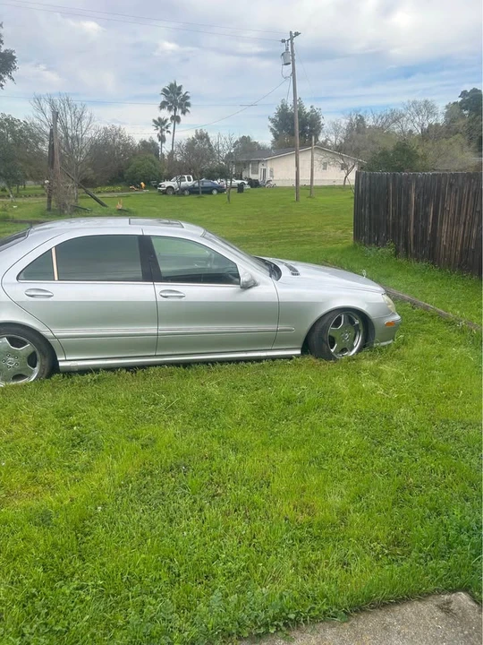 2001 Mercedes-Benz W220 S-Class - Image 7 of 12