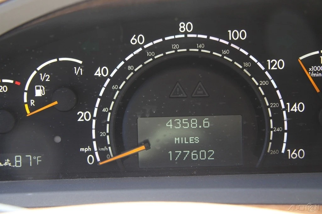 2001 Mercedes-Benz W220 S-Class - Image 17 of 21