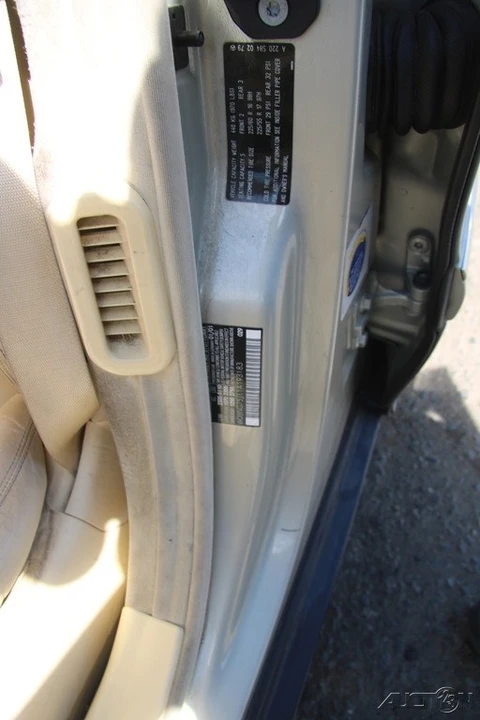 2001 Mercedes-Benz W220 S-Class - Image 13 of 21