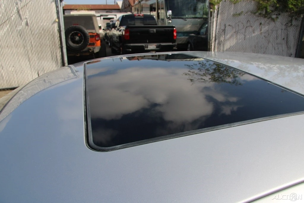 2001 Mercedes-Benz W220 S-Class - Image 12 of 21